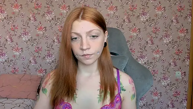Snapshot of Lolly_Haze chatting on 05/26/26, 04:08 Lolly Haze online show from 05/26/26, 04:08
