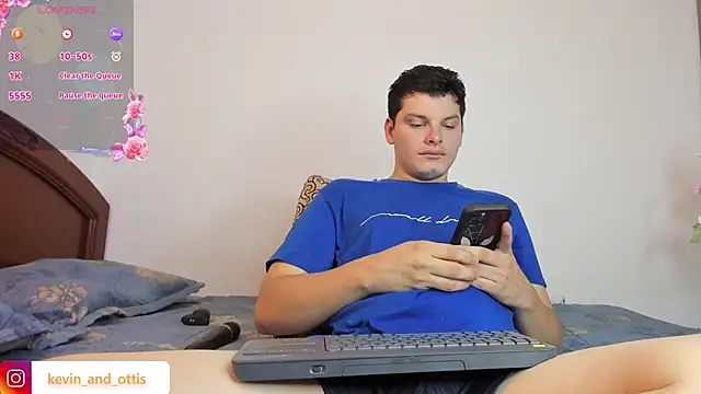  Ottis  online show from 04/14/26, 08:37