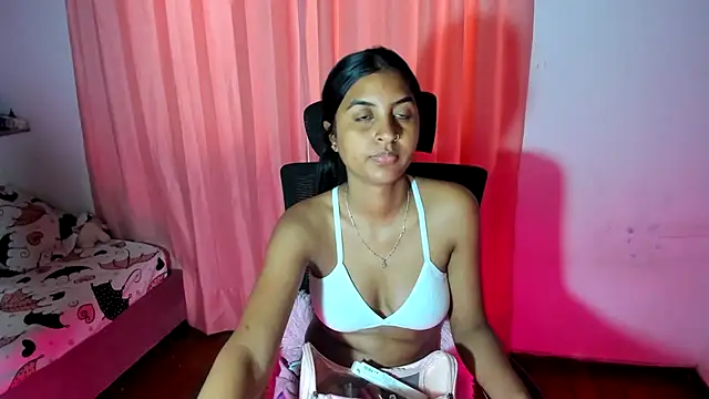 Snapshot of FalakRese chatting on 09/08/25, 07:35 FalakRese online show from 09/08/25, 07:35