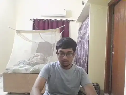 Snapshot of THE_NAKED_BOY chatting on 06/24/26, 01:04 THE NAKED BOY online show from 06/24/26, 01:04