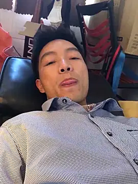 xhqds online show from 02/10/25, 08:42