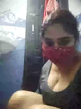 kirti  arora online show from 12/28/24, 07:00