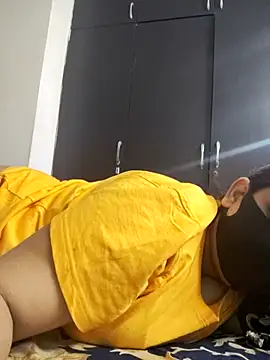 kirti  arora online show from 09/21/25, 09:44