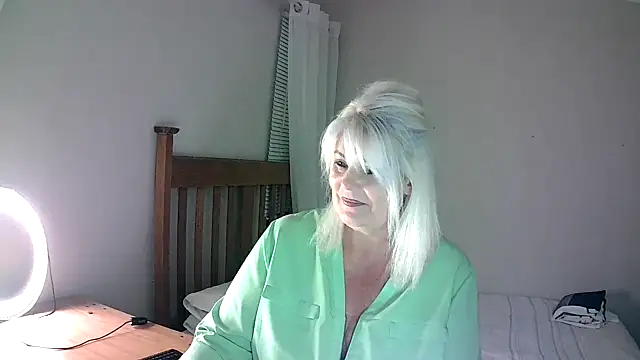 Miahotmilf online show from 02/04/25, 07:11