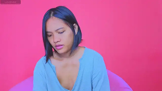 Natsu   online show from 12/18/24, 02:10