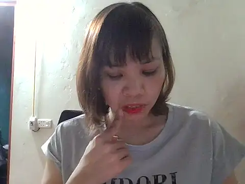 Angela-Eira online show from 10/13/25, 07:52
