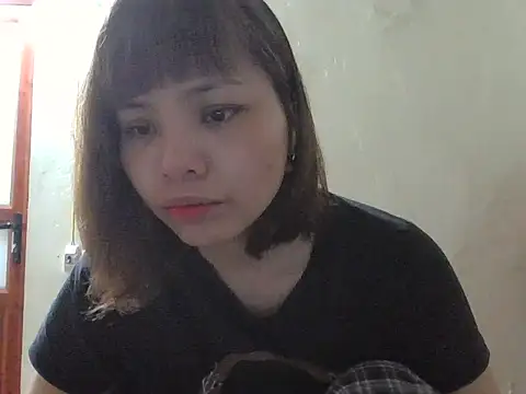 Angela-Eira online show from 11/08/25, 09:13