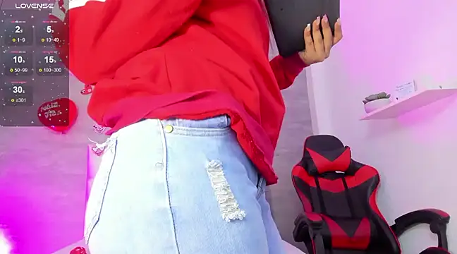 thararouse online show from 02/12/25, 12:12