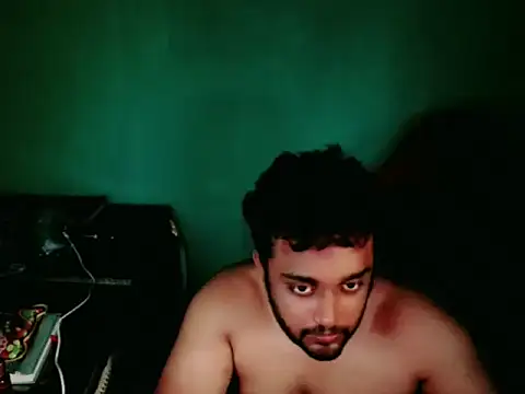 Snapshot of telugu_boy_ chatting on 10/16/25, 01:17 telugu boy  online show from 10/16/25, 01:17