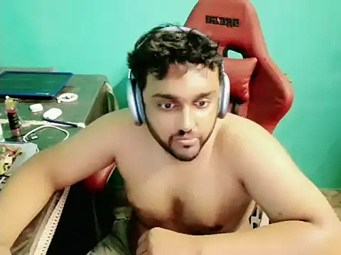 Snapshot of telugu_boy_ chatting on 10/17/25, 03:58 telugu boy  online show from 10/17/25, 03:58