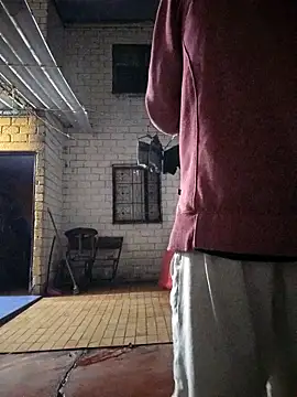 weedmanhot28 online show from 09/12/25, 12:11