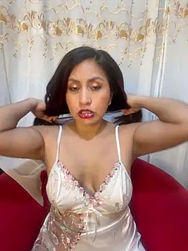 MonicaMoret online show from 01/12/26, 12:10