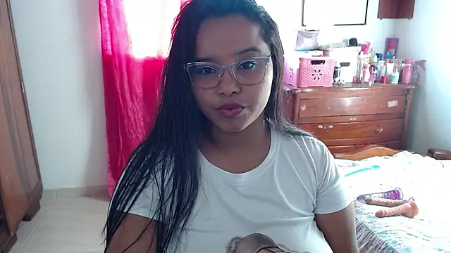 Snapshot of AINARA__STONE chatting on 12/29/24, 10:03 AINARA  STONE online show from 12/29/24, 10:03