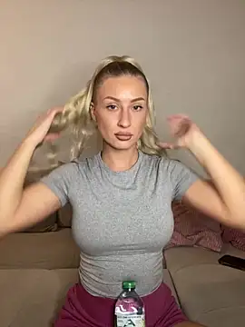 belle98 online show from 09/29/25, 07:19