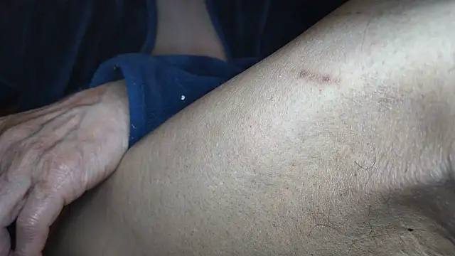 Snapshot of hidenyan02 chatting on 03/11/25, 03:45 hidenyan02 online show from 03/11/25, 03:45