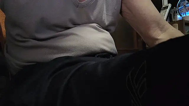 Snapshot of hidenyan02 chatting on 09/14/25, 10:58 hidenyan02 online show from 09/14/25, 10:58