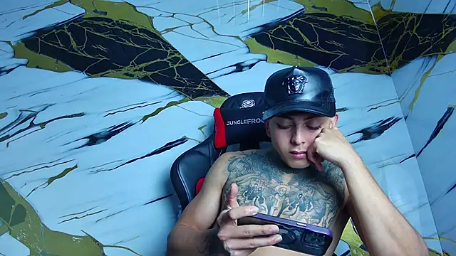 Kevin22 222 online show from 01/29/25, 02:09