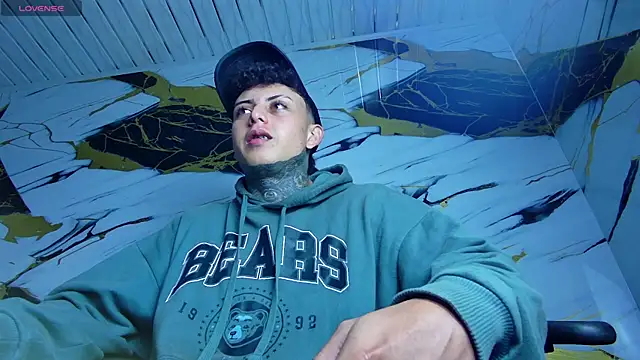 Kevin22 222 online show from 02/07/25, 03:34