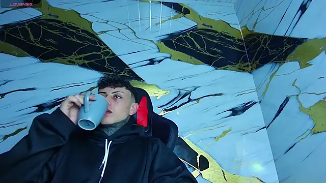 Kevin22 222 online show from 03/14/25, 01:37