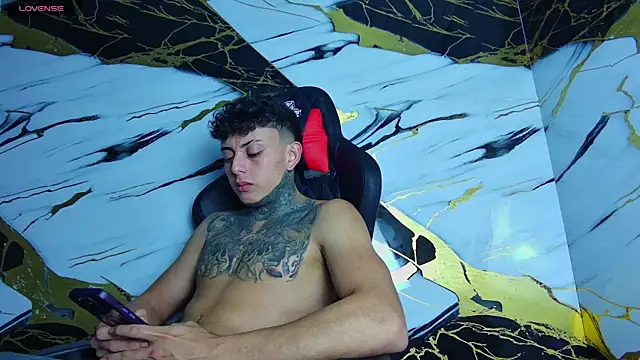 Kevin22 222 online show from 03/17/25, 04:29