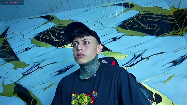 Kevin22 222 online show from 03/18/25, 09:53