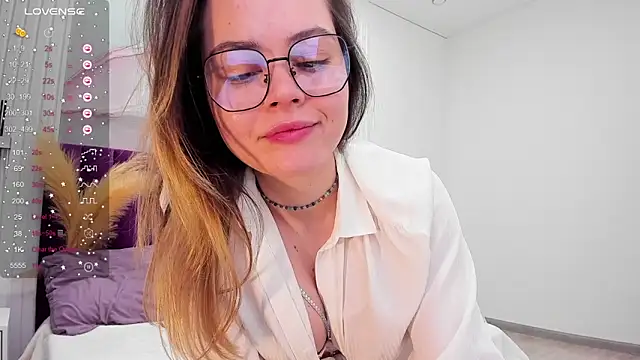 Snapshot of Kelly_Cuutie chatting on 01/24/25, 05:10 Kelly Cuutie online show from 01/24/25, 05:10