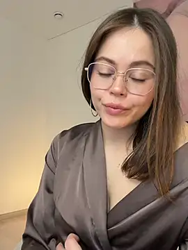 Kelly Cuutie online show from 04/09/26, 01:38