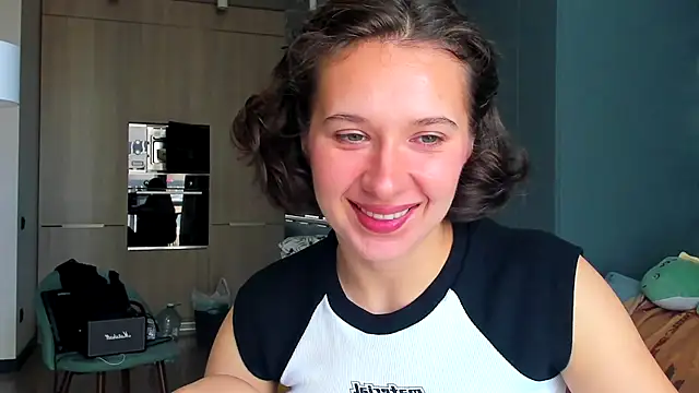 Snapshot of Lilith_lutherlow chatting on 10/02/25, 10:44 Lilith lutherlow online show from 10/02/25, 10:44