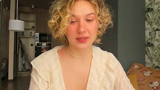 Lilith lutherlow online show from 02/16/26, 01:29