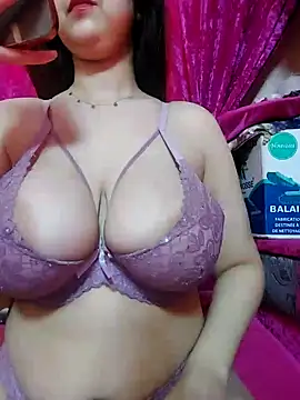 Snapshot of LoNa-daloua chatting on 01/25/25, 10:19 LoNa-daloua online show from 01/25/25, 10:19