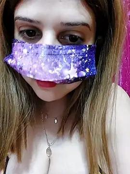 LoNa-daloua online show from 04/09/26, 10:37