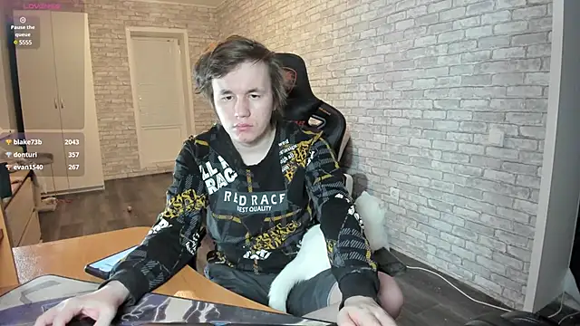 iliaskrislove online show from 03/12/25, 12:53