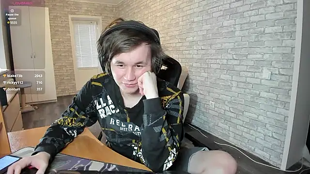 iliaskrislove online show from 03/12/25, 01:08