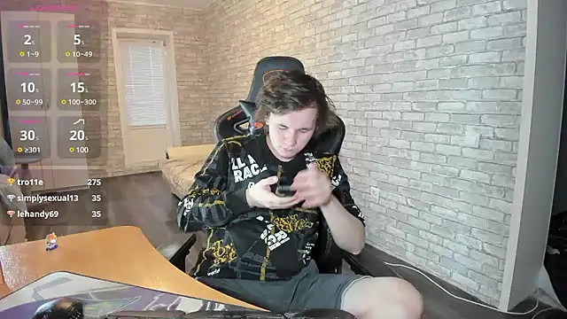 iliaskrislove online show from 03/16/25, 01:38