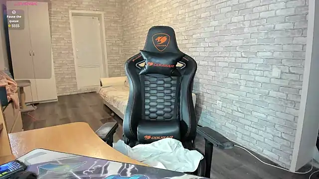 iliaskrislove online show from 03/17/25, 08:19