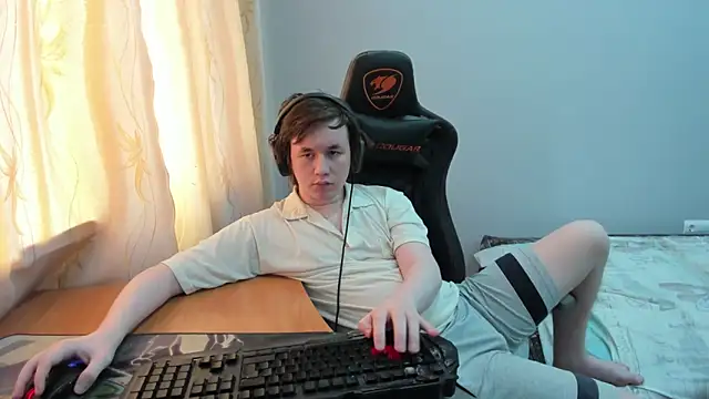 iliaskrislove online show from 04/20/26, 06:16