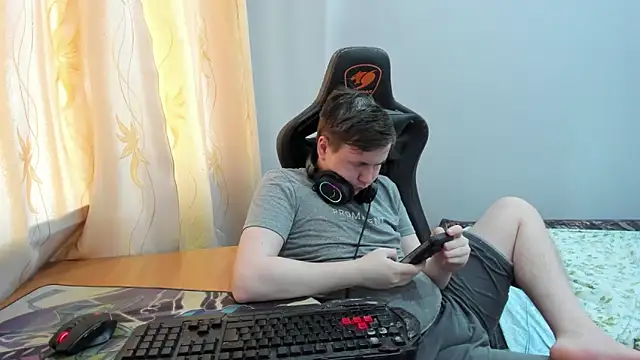 iliaskrislove online show from 06/03/26, 02:33