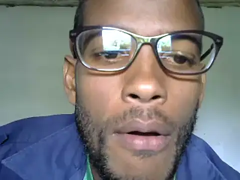 Snapshot of michel_sc chatting on 12/12/24, 04:21 michel sc online show from 12/12/24, 04:21