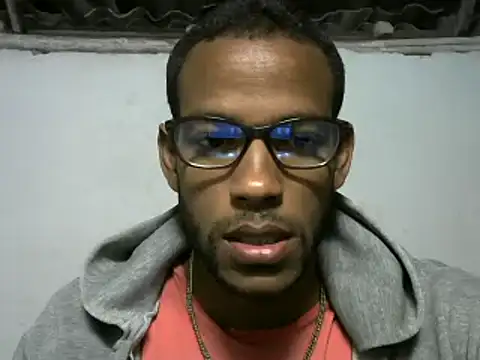 Snapshot of michel_sc chatting on 12/23/24, 03:50 michel sc online show from 12/23/24, 03:50