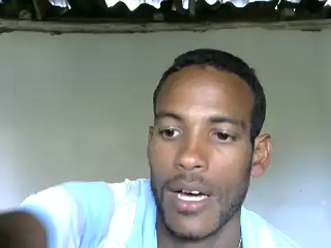 Snapshot of michel_sc chatting on 02/14/25, 12:47 michel sc online show from 02/14/25, 12:47
