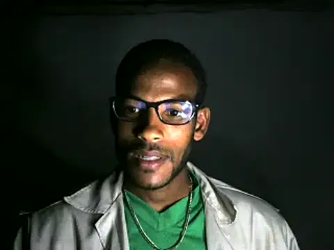Snapshot of michel_sc chatting on 02/19/25, 06:00 michel sc online show from 02/19/25, 06:00