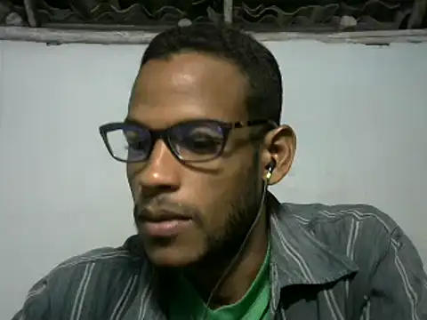 Snapshot of michel_sc chatting on 03/19/25, 05:19 michel sc online show from 03/19/25, 05:19
