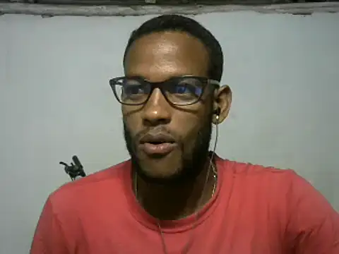 Snapshot of michel_sc chatting on 09/14/25, 05:28 michel sc online show from 09/14/25, 05:28