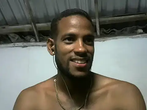 Snapshot of michel_sc chatting on 09/26/25, 05:00 michel sc online show from 09/26/25, 05:00