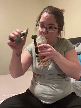 FreakNastyLacie online show from 02/19/25, 01:40