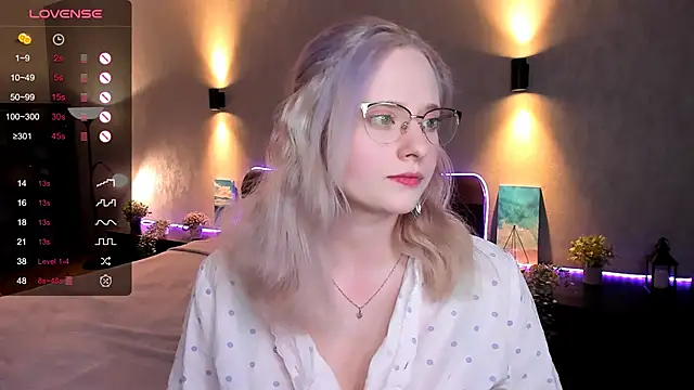 Aemilia  online show from 02/12/25, 09:10