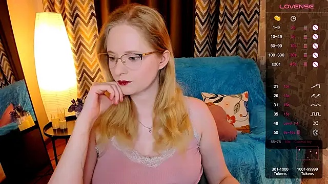 Aemilia  online show from 11/23/25, 06:13