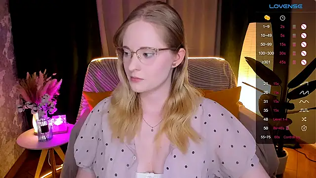 Aemilia  online show from 02/21/26, 08:48