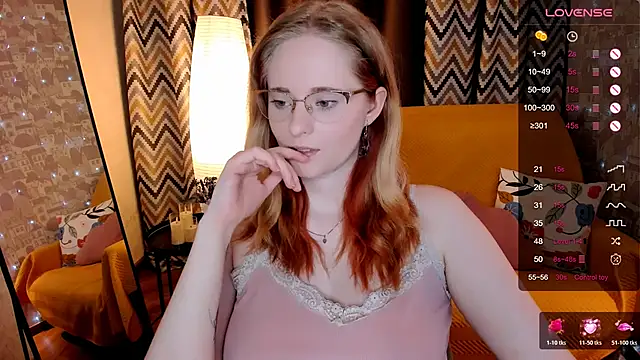 Aemilia  online show from 04/21/26, 02:51