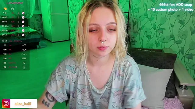 Alice Halle online show from 01/02/25, 05:18